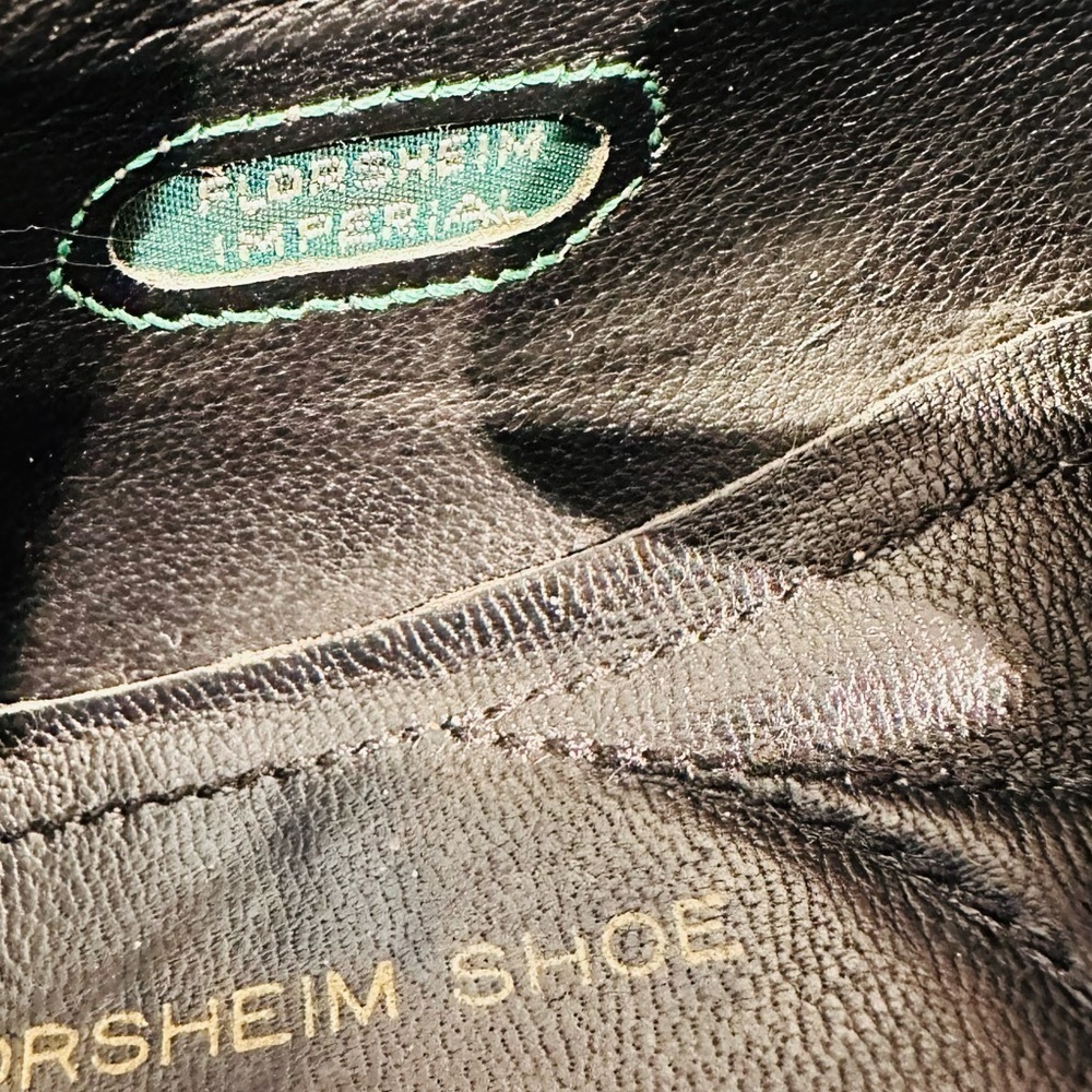 The Florsheim Imperial Collection Oxblood Tassel Loafer. - Picture 7 of 8